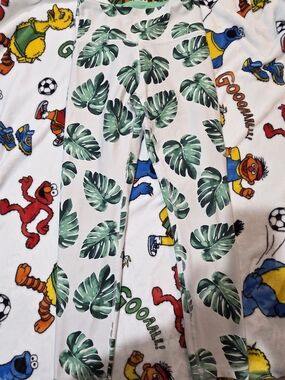 Wild Fox Sweat Leaf Print Leggings - Green & White Tropical Pattern Medium